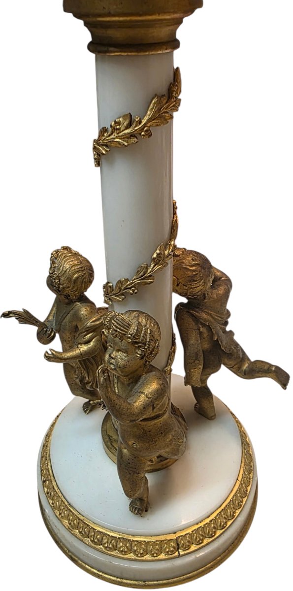 Important flambeau en bronze doré et marbre blanc dans le goût de Clodion Boizot  Époque XIXe -photo-3