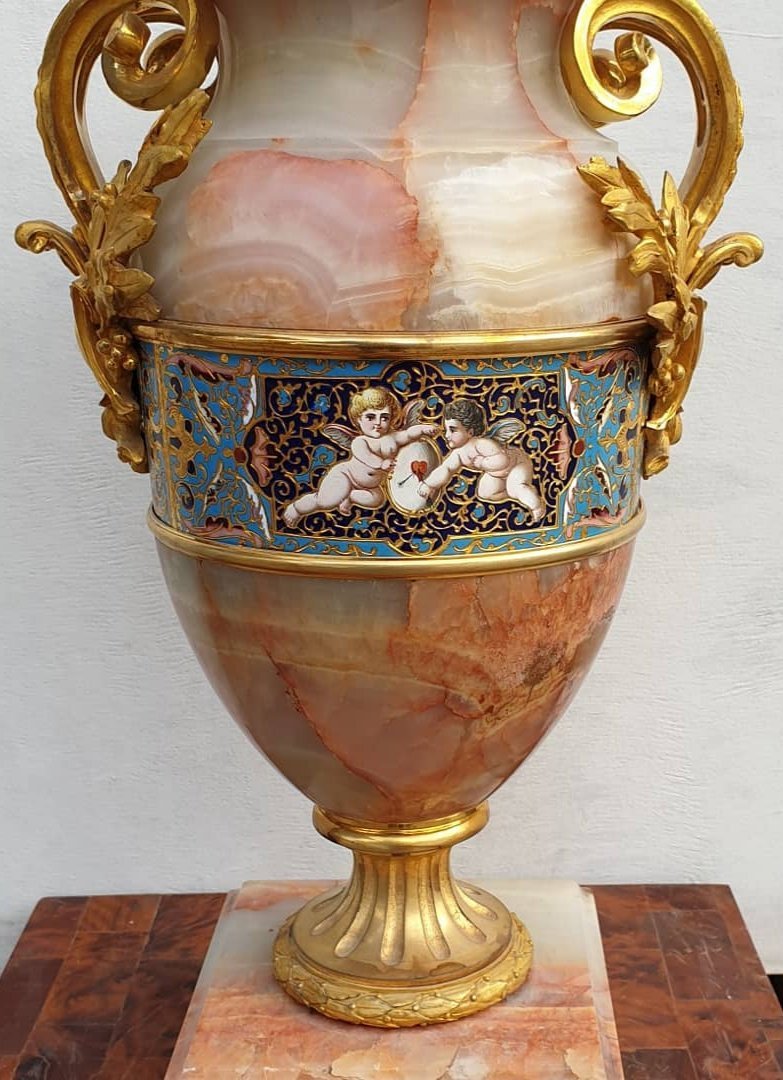Vase En Onyx d'Algérie Par Eugène Cornu Fin XIXe Siècle