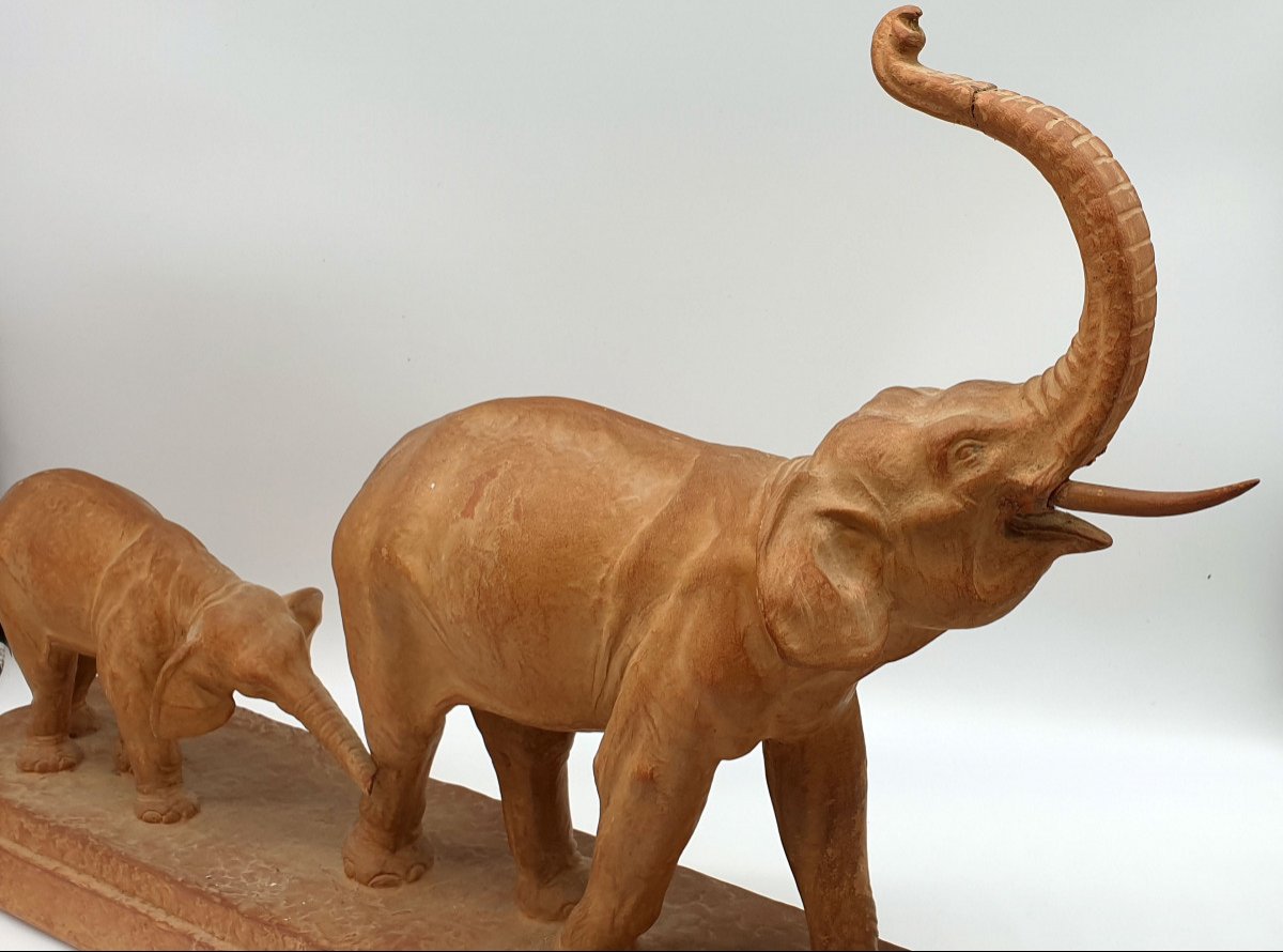 Demetre Chiparus Sculpture En Terre Cuite  Une éléphante Barrissant Et Son éléphanteau -photo-3