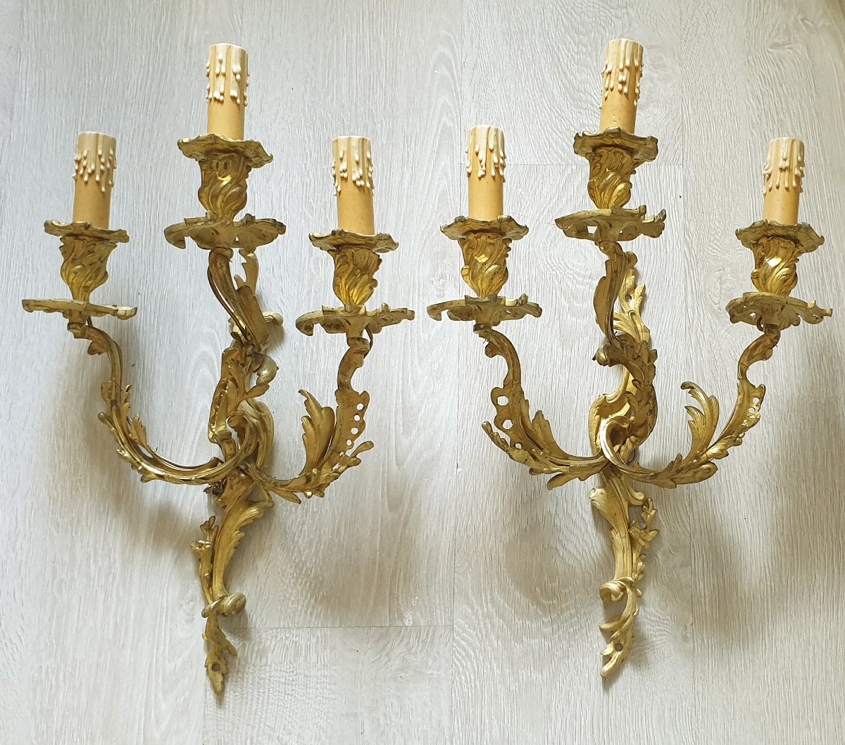 Pair Of XIXth Louis XV Style Wall Lights In Gilt Bronze With Three Arms Of Lights-photo-4