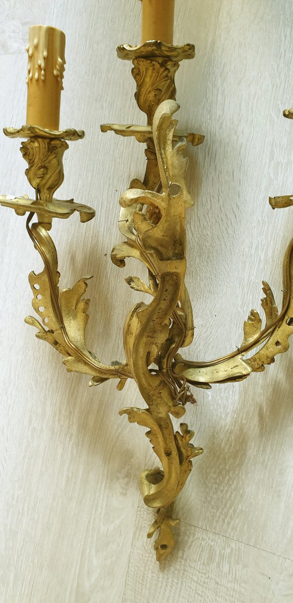 Pair Of XIXth Louis XV Style Wall Lights In Gilt Bronze With Three Arms Of Lights-photo-6