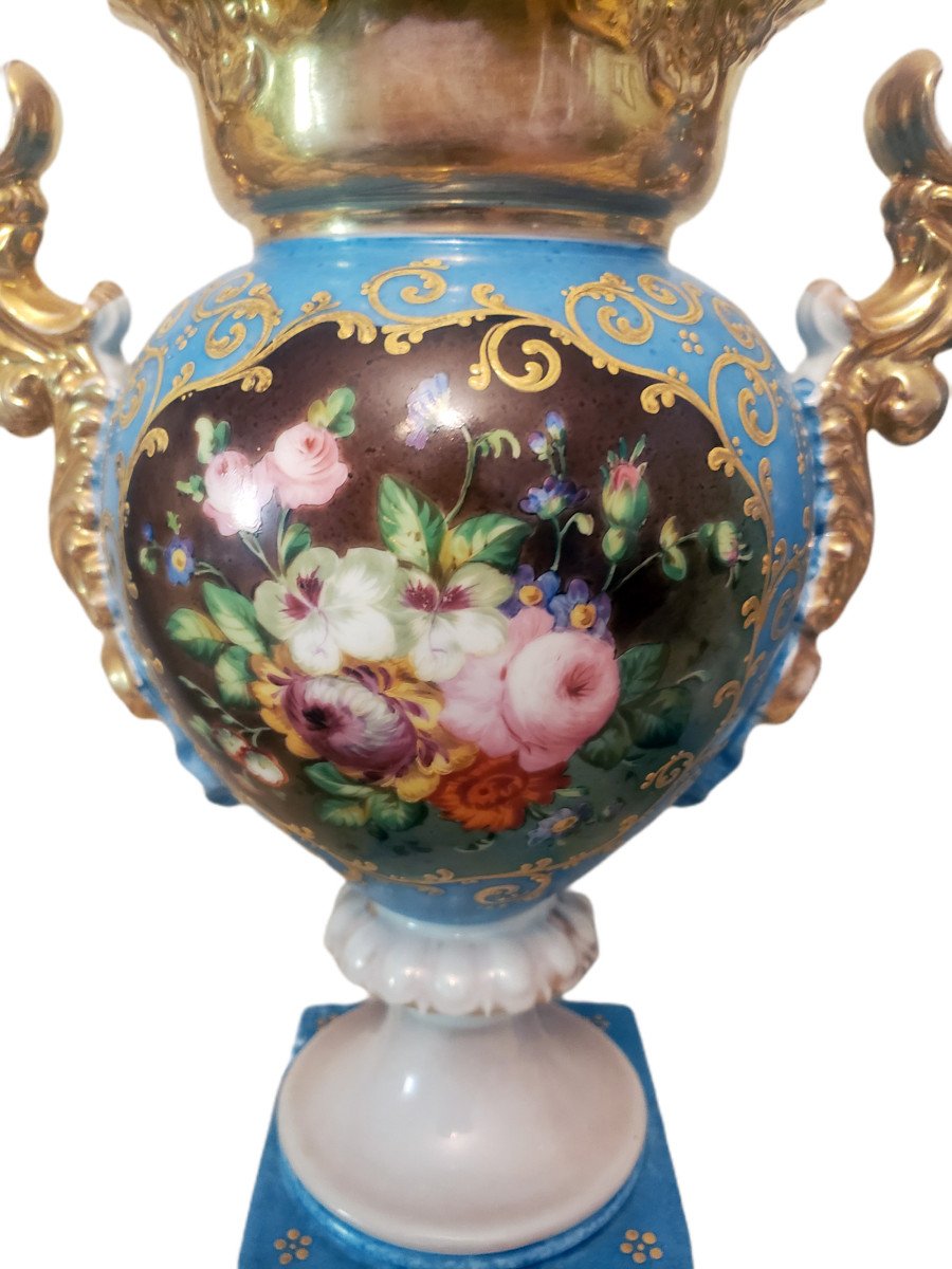 Paire De Vases Napoléon III En Porcelaine De Paris Bleu De Sèvres -photo-3