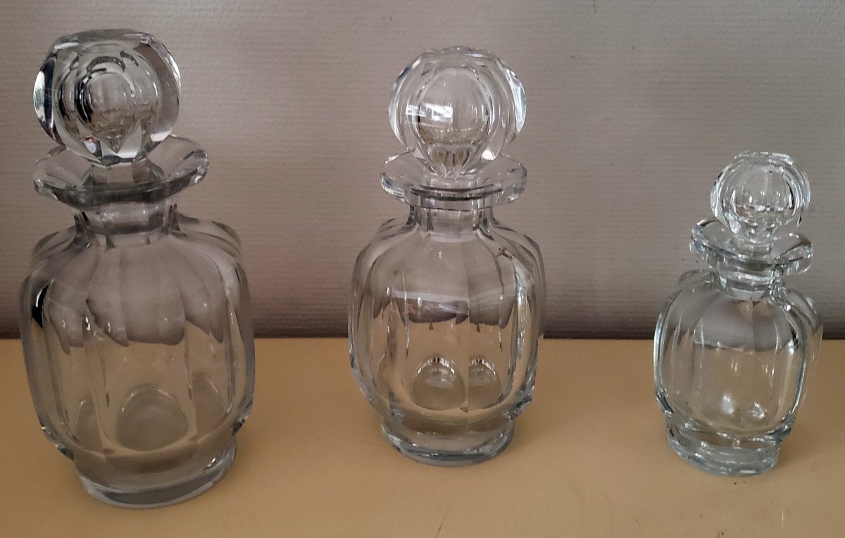 Three Perfume Bottles And A Compact Baccarat Crystal Model Malmaison-photo-4