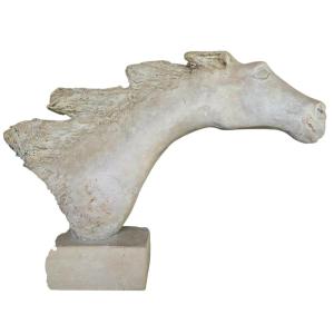 Immense tête de cheval en platre d'atelier 