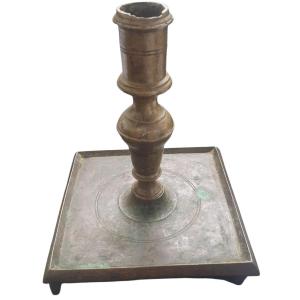 Bougeoir flambeau Haute Epoque bronze 