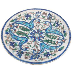 plat en céramique siliceuse d'Iznik turquie ottomane 