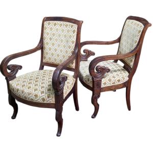 D'une serie de 4 fauteuils d’époque restauration en acajou de Cuba XIXeme