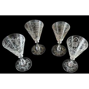 Lobmeyr Vienne 4 verres a pied XIXeme cristal taillé a la roue