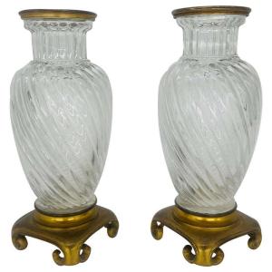 Baccarat Paire de vases en cristal  montés sur bronze doré XIXème 