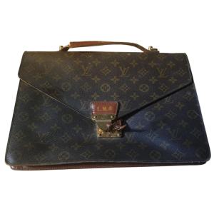 Louis Vuitton authentique Serviette Ambassadeur 