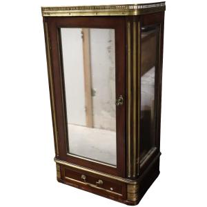 Petite vitrine époque louis XVI en Acajou 
