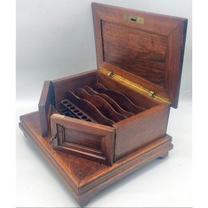 Boîte a cigare XIXeme en noyer 