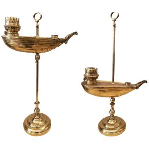 Marine Petroleum Lamp With Boat Decor In Brass And Brass 19th Century