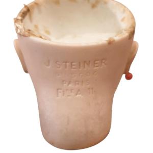 Steiner poupée tete en porcelaine bouche fermée