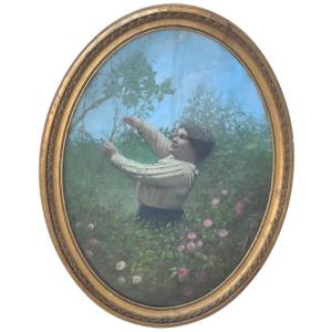  ​Très beau et grand pastel d'époque Belle Époque exécuté avec une remarquable maîtrise 