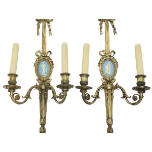 Paire d'appliques murales  Ernest Louis Mottheau Paris  Bronze doré & camées Wedgwood XIXe 