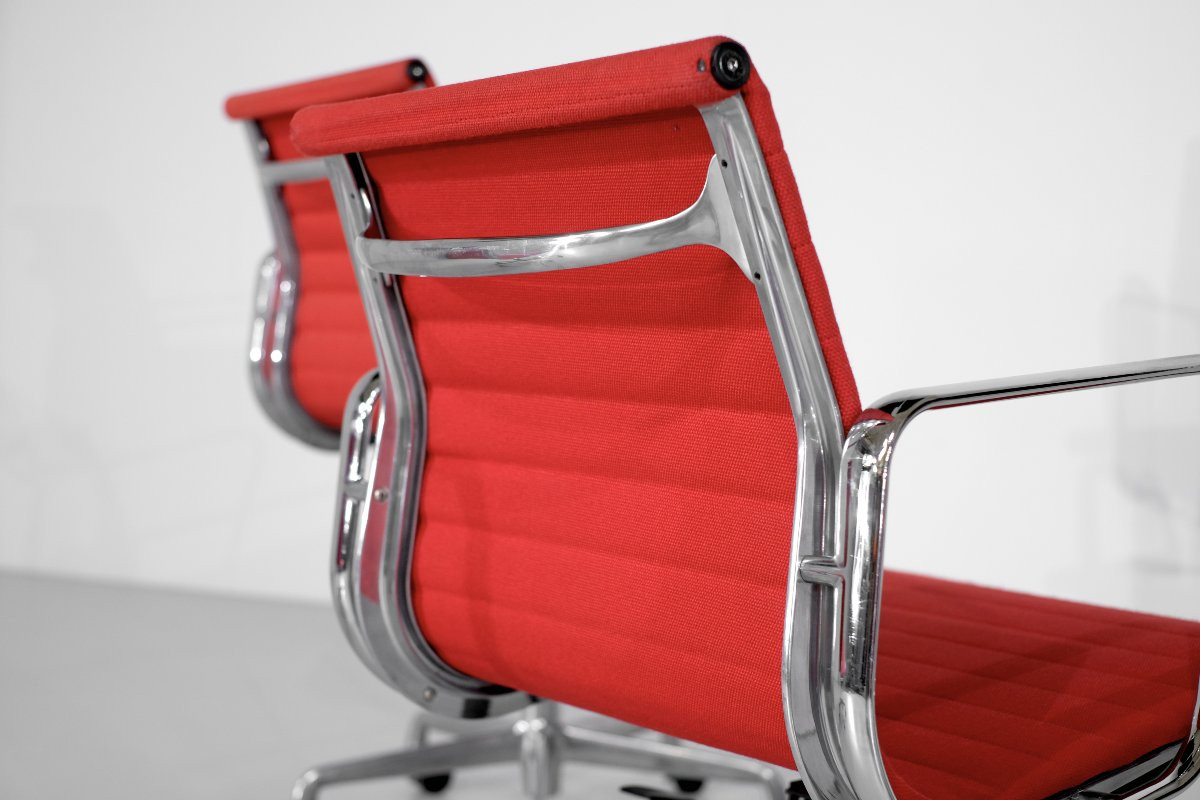 Ensemble de Fauteuils " EA 117 " Charles Ray Eames pour ICF USA 1969.-photo-1