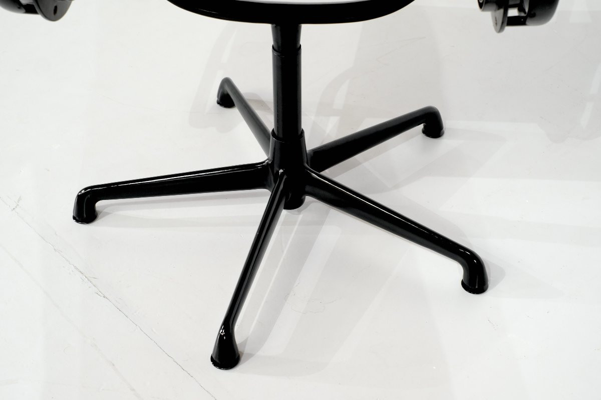 "ea 117" Armchair By Charles Ray Eames For Icf Usa, 1969.-photo-7