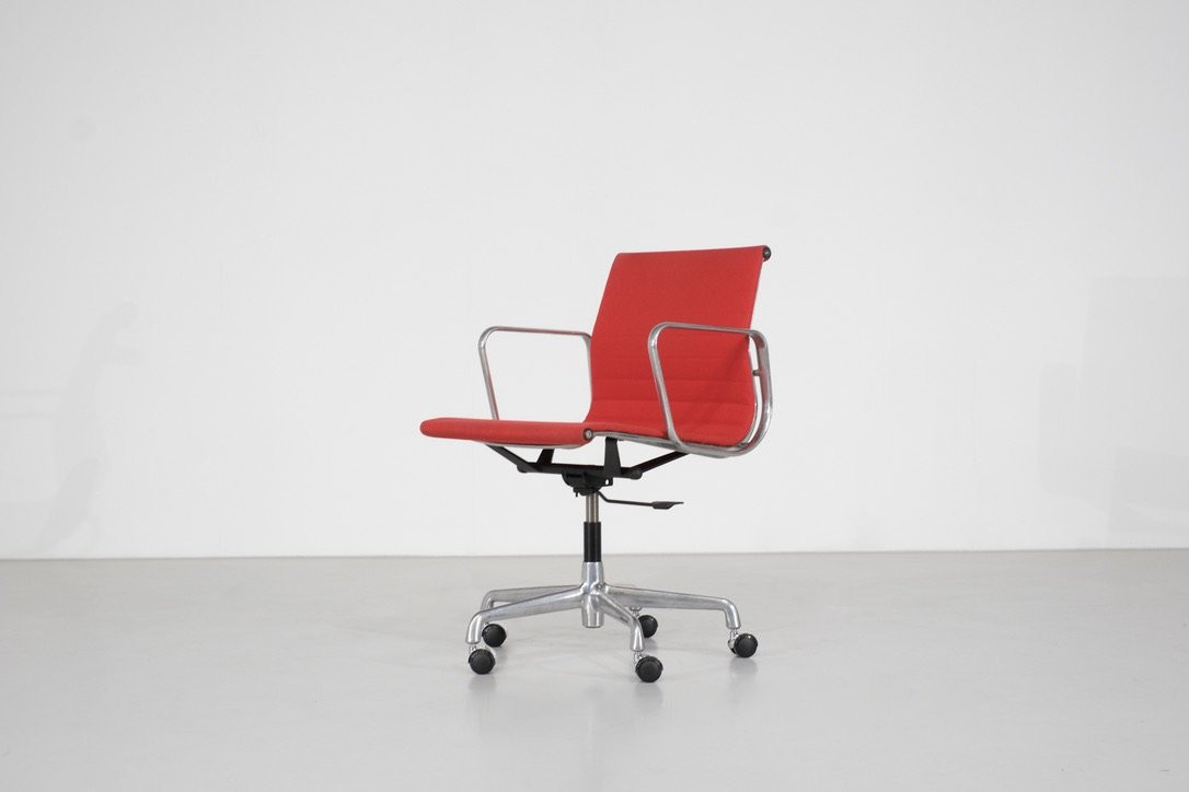 Fauteuil " EA 117 " Charles Ray Eames pour ICF, États-Unis 1969.-photo-2