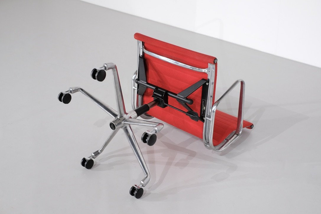 Fauteuil " EA 117 " Charles Ray Eames pour ICF, États-Unis 1969.-photo-6