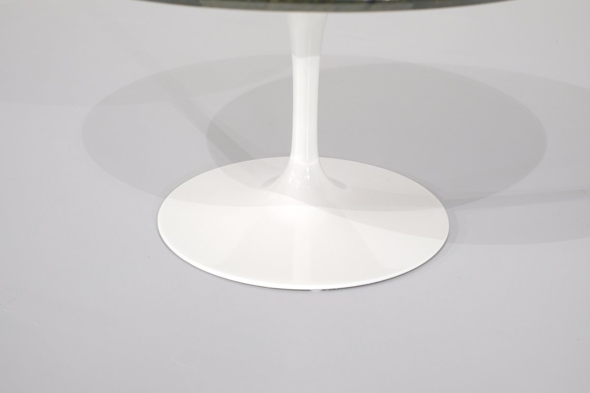 Table basse " Tulip " en marbre par Eero Saarinen pour Knoll, USA.-photo-4