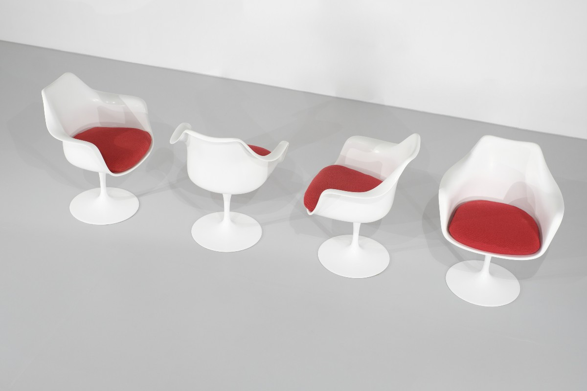 Ensemble de fauteuils modèle " Tulip " par Eero Saarinen pour Knoll, États-Unis, 1957.