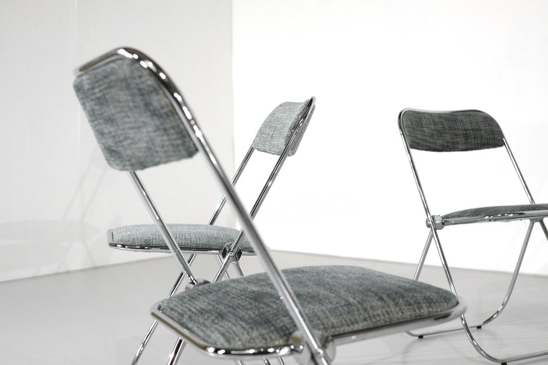 Série de 9 chaises pliantes chromées avec tissu des années 1970s .-photo-2