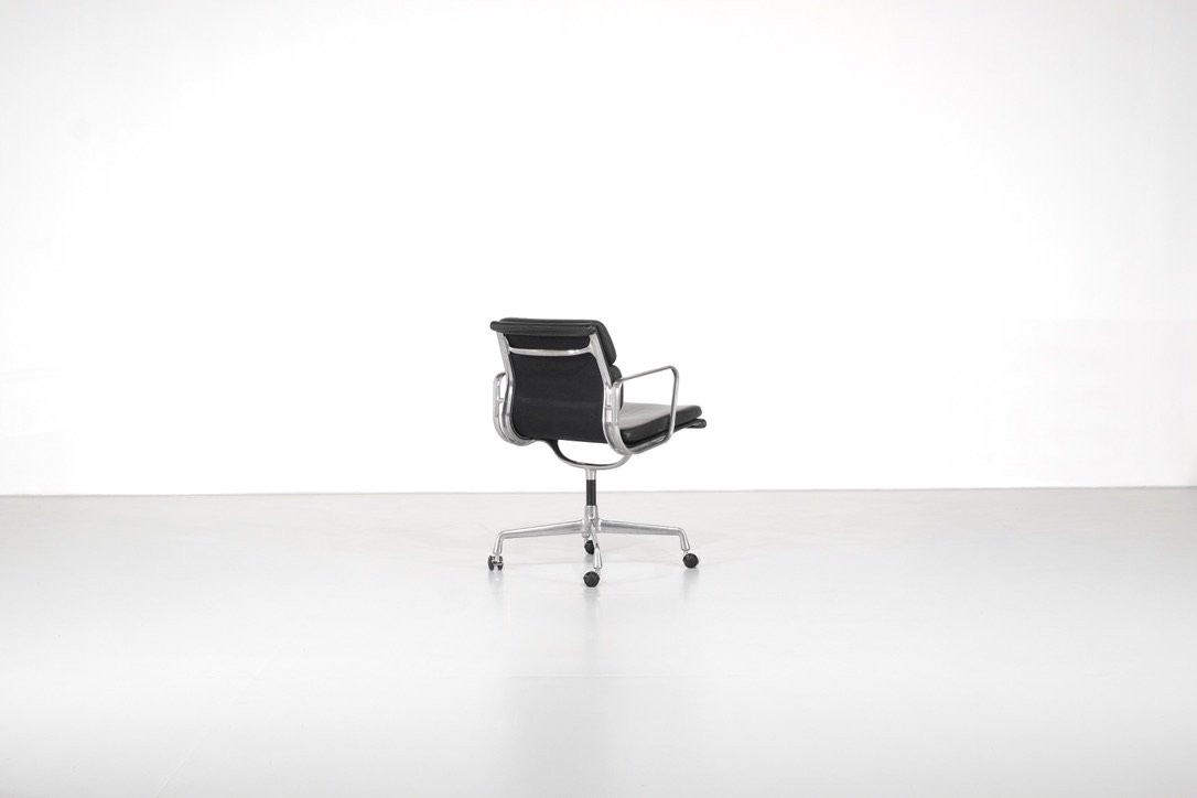 Fauteuil Soft Pad " EA 207 " Charles Ray Eames, États-Unis, 1969.-photo-3