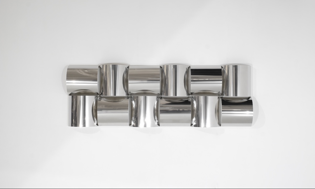 Contemporary-style Wall Light In Stainless Steel And Metal.-photo-3