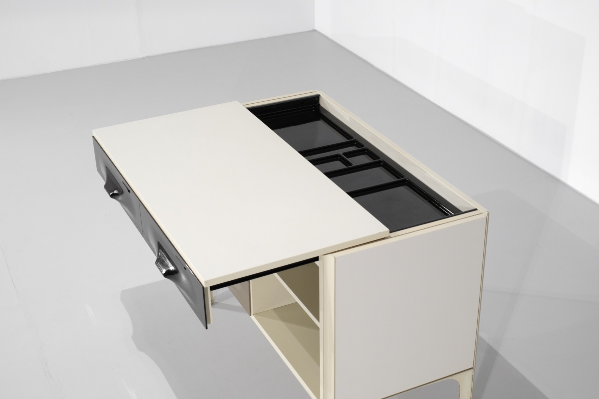 "df2000" Desk Designed By Raymond Loewy For Doubinsky Frères, France, 1960s.-photo-2