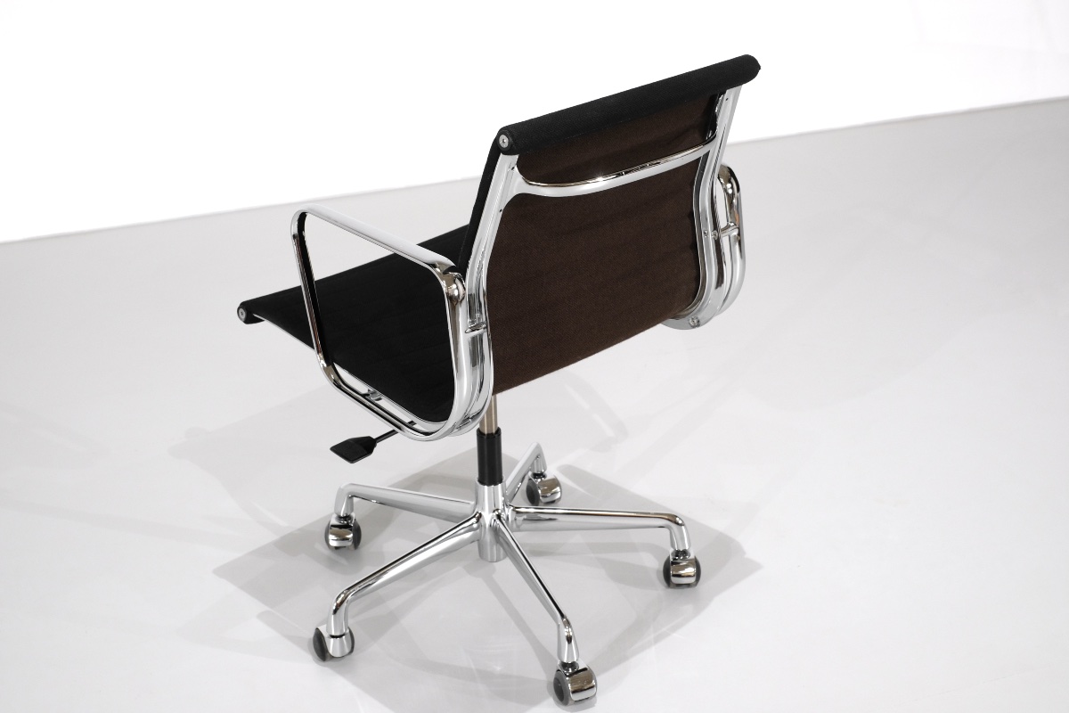 "ea 117" Office Chair By Charles Ray Eames For Icf Usa, 1969.-photo-3