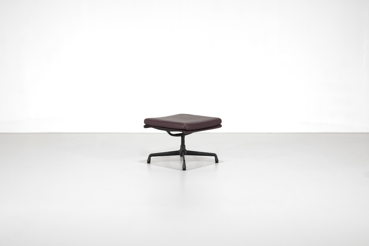 "ea 223" Ottoman Stool Designed By Charles And Ray Eames For Vitra, United States, 1969.-photo-2