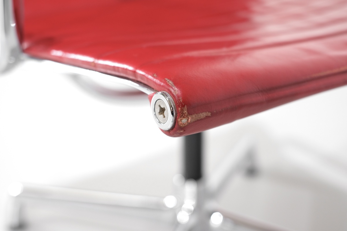 "ea 108" Armchair In Red Leather, Designed By Charles Ray Eames For Vitra, United States, 1969.-photo-5