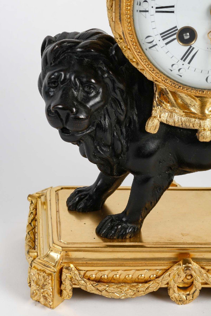 "the Peaceful Lion" A Very Fine Louis XVI Style Clock "au Lion" End Of 19th Century-photo-3