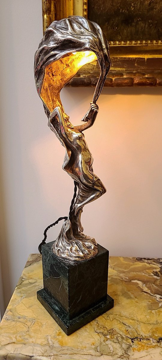 Fernand Ouillon-Carrere (1879-1959)  Loïe Fuller,  Veilleuse en bronze Art Nouveau circa 1905-photo-1