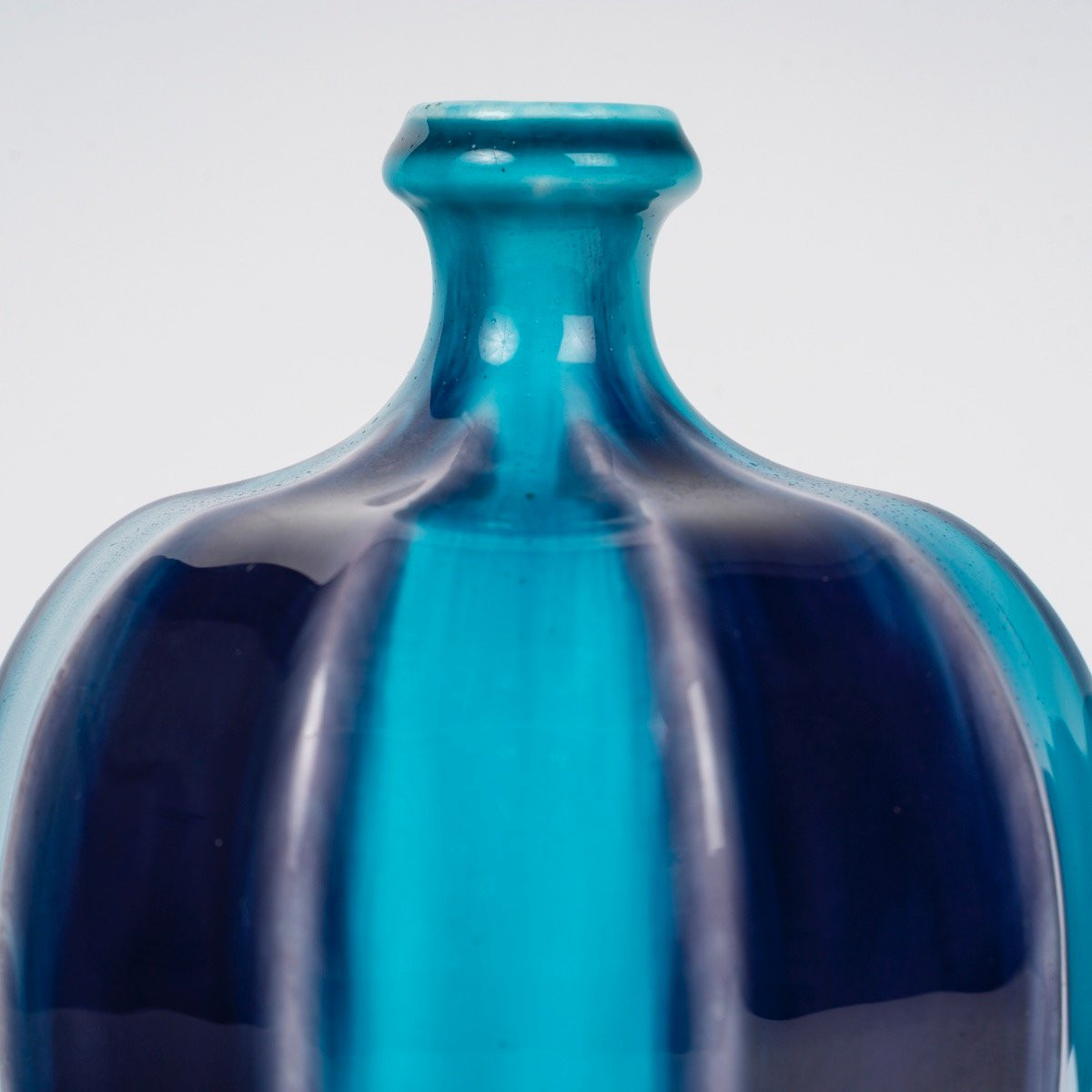 Théodore Deck (1823-1891) Paire de Vases en Faïence émaillée, circa 1875-photo-4