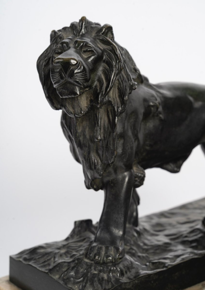 Jules Moigniez  (1835-1894), Paire de Lions en bronze -photo-4