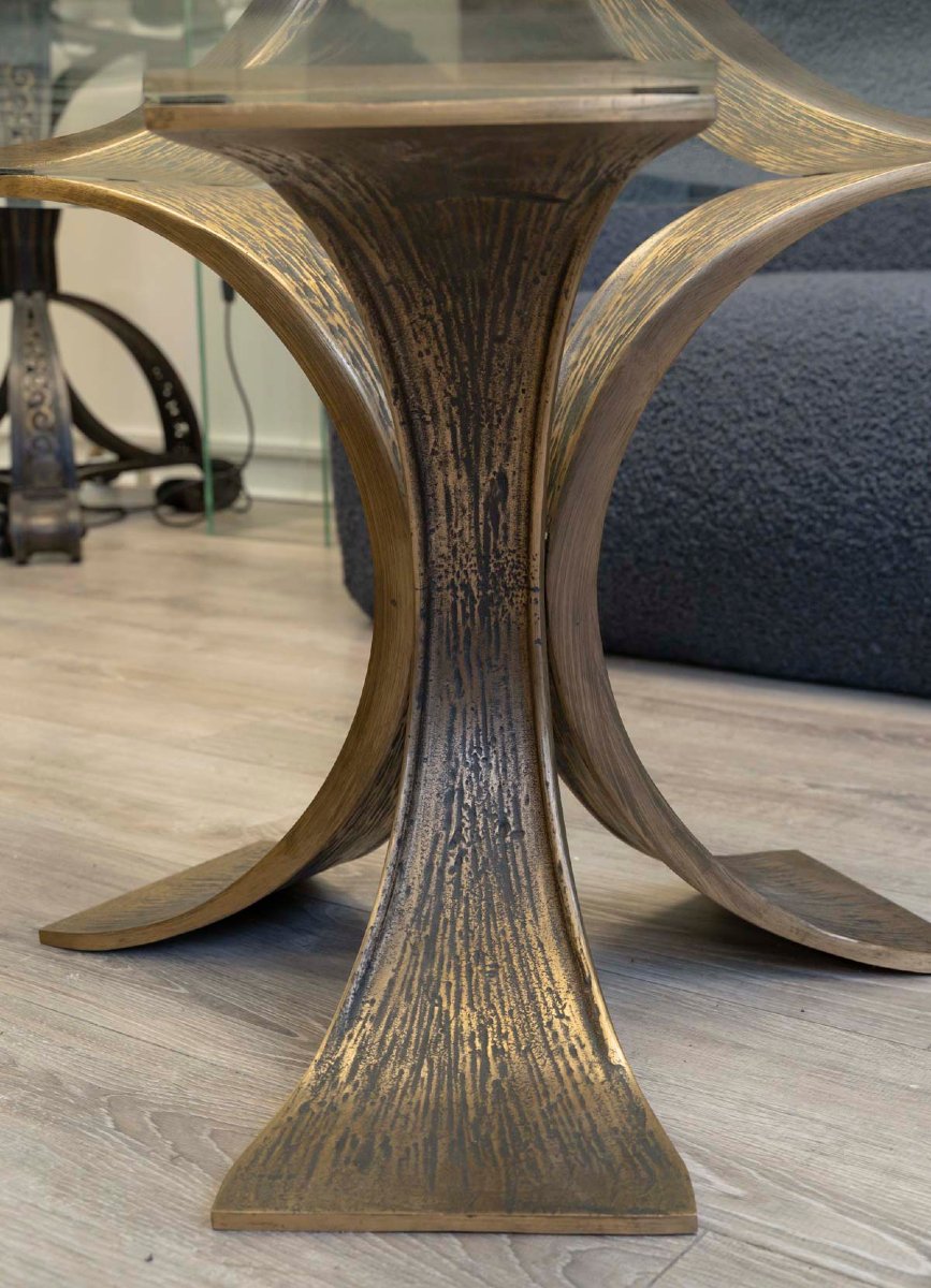 Luciano Frigerio (1928-1999) Table basse en bronze martelé, Style Brutaliste, circa 1970-photo-2
