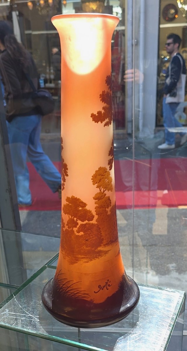  Établissements Gallé, Vase en verre multicouches, "Paysage Lacustre au Crépuscule", circa 1915-photo-3