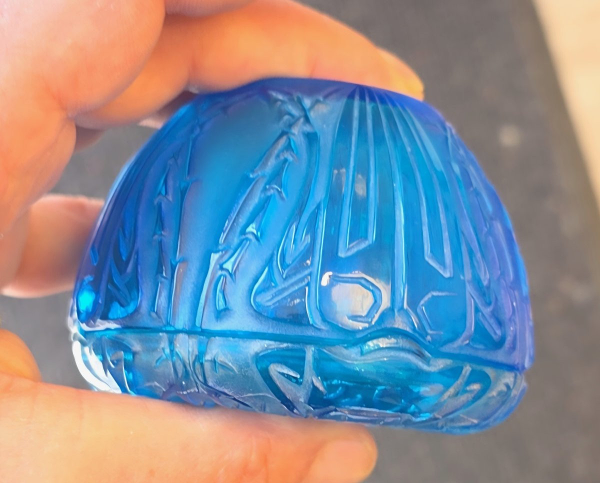 1911 René Lalique - Boîte Quatre Scarabées en verre Bleu Électrique-photo-7