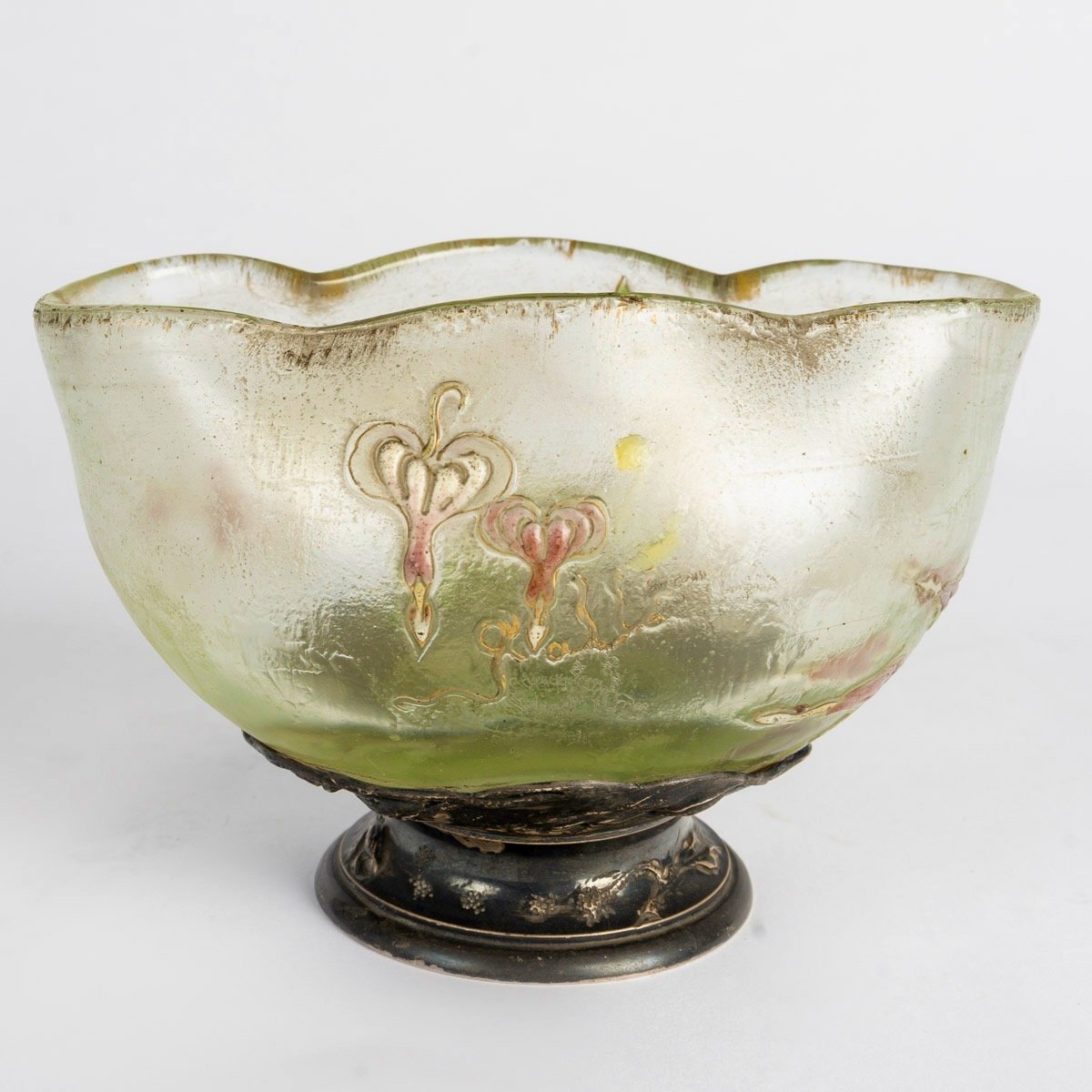 Émile Gallé (1846–1904) Coupe Art nouveau à décor de Cœurs-de-Marie, circa 1900-photo-1