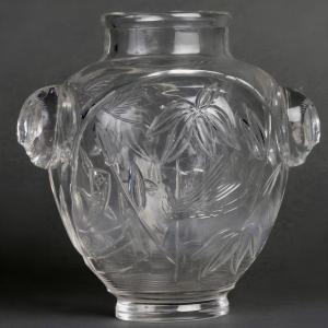 Japonisme Engraved Crystal Vase By Baccarat, Circa 1878-1890