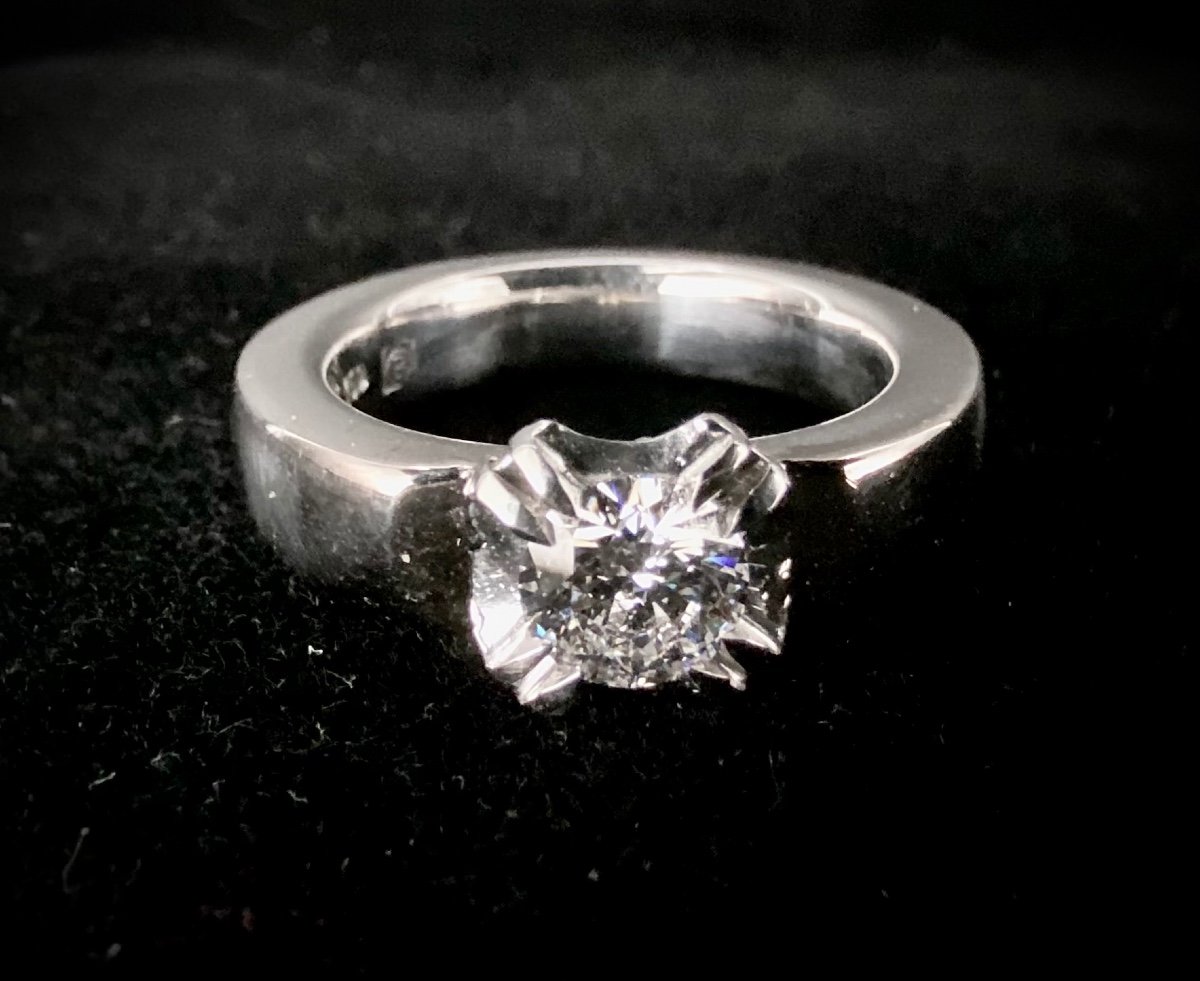 Bague Solitaire En Or Blanc Sertie d'Un Diamant Taille Brillant De 0,62 Carat (vs-g/h)