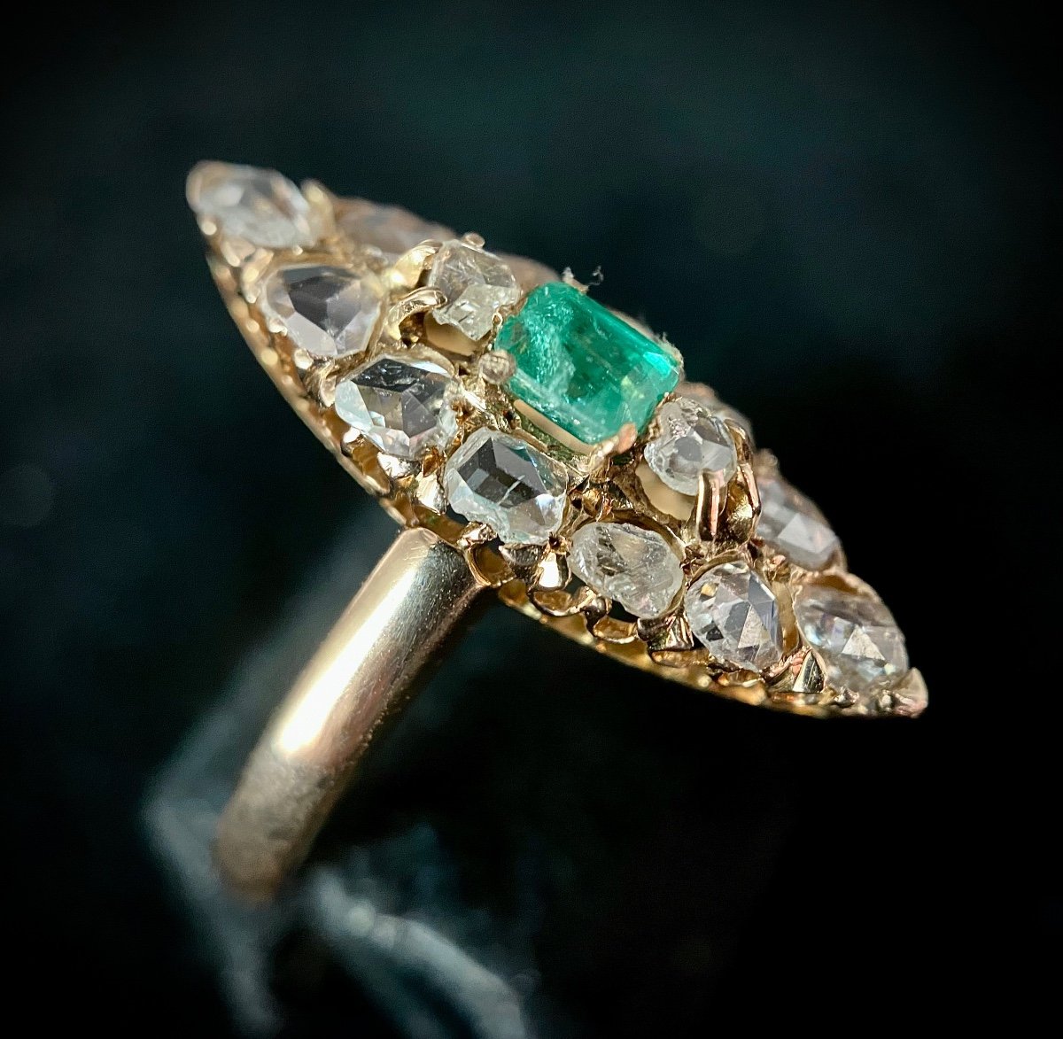 Marquise Ring In 18k Yellow Gold Set With A 0.35 Carat Emerald And 14 Rose Diamonds-photo-3