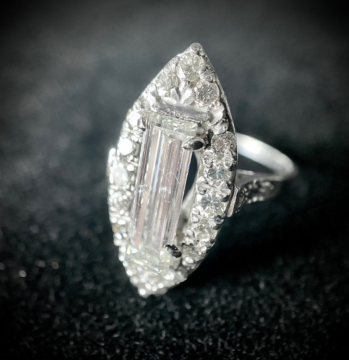Marquise Ring Set With A 2 Carat Diamond And 1 Carat Of Brilliants-photo-5