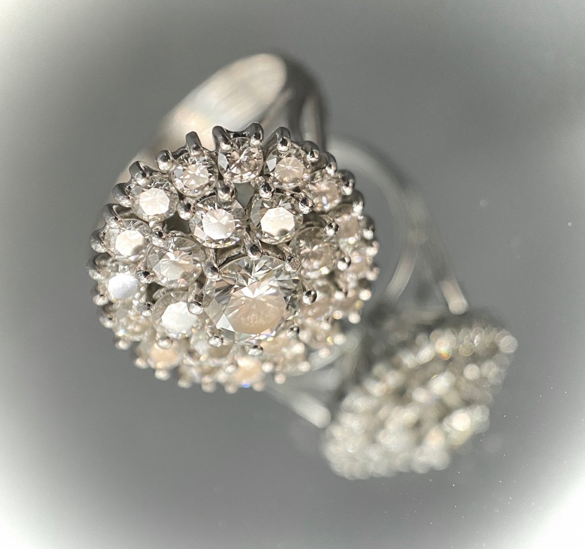 18k White Gold Ring Set With A 0.50 Carat Diamond (vs-g/h) + 1.60 Carats In Surround-photo-3