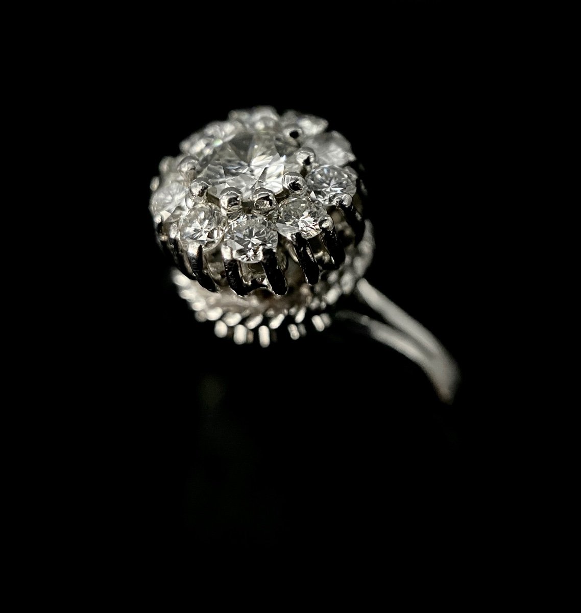 Bague Modèle Marguerite Or 18k Avec Diamant Central De 0,30 Carat (vs-h/i)-photo-5