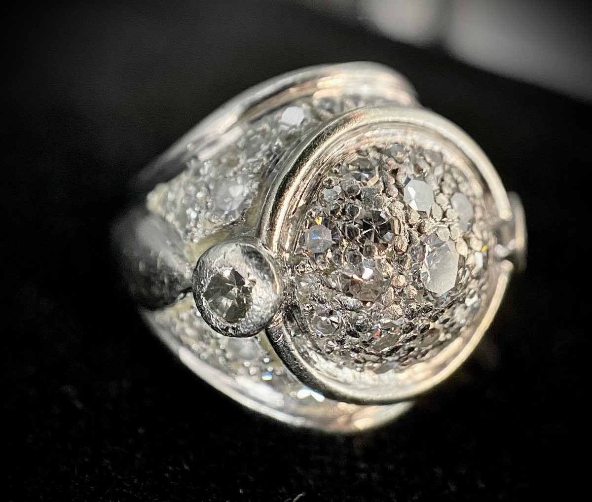 18k White Gold Dome Ring Set With 57 Diamonds Total: 2.60 Carats-photo-3