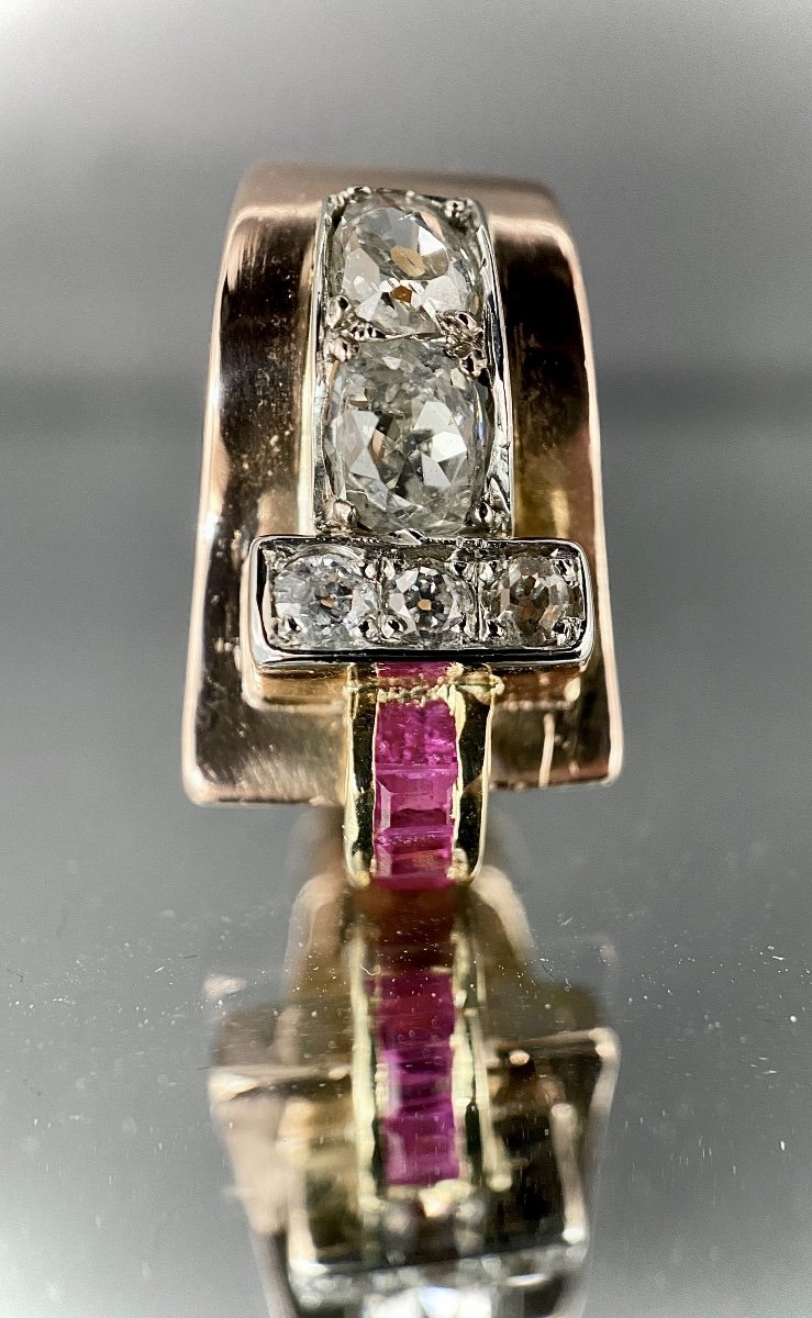 Tank Ring, 1930/40, 18k Tricolor Gold Set With 5 Diamonds Total: 1 Carat + 4 Synthetic Rubies-photo-4