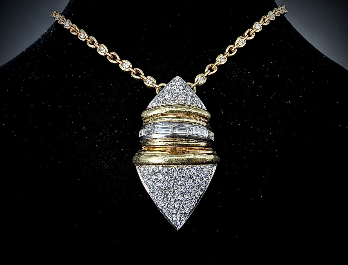 Pendant And Its Chain In 18-carat Yellow Gold Decorated With 3.42 Carats Of Brilliants